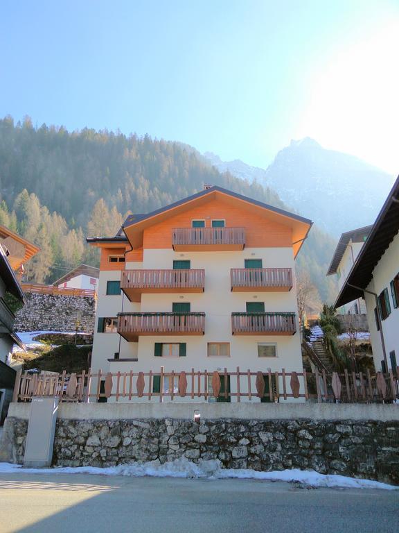 Dolomites Seasons Apartment Alleghe Bagian luar foto